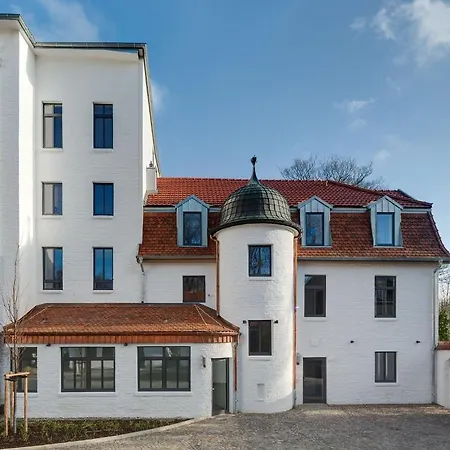 ボーディングハウス ラスミューレ アパート